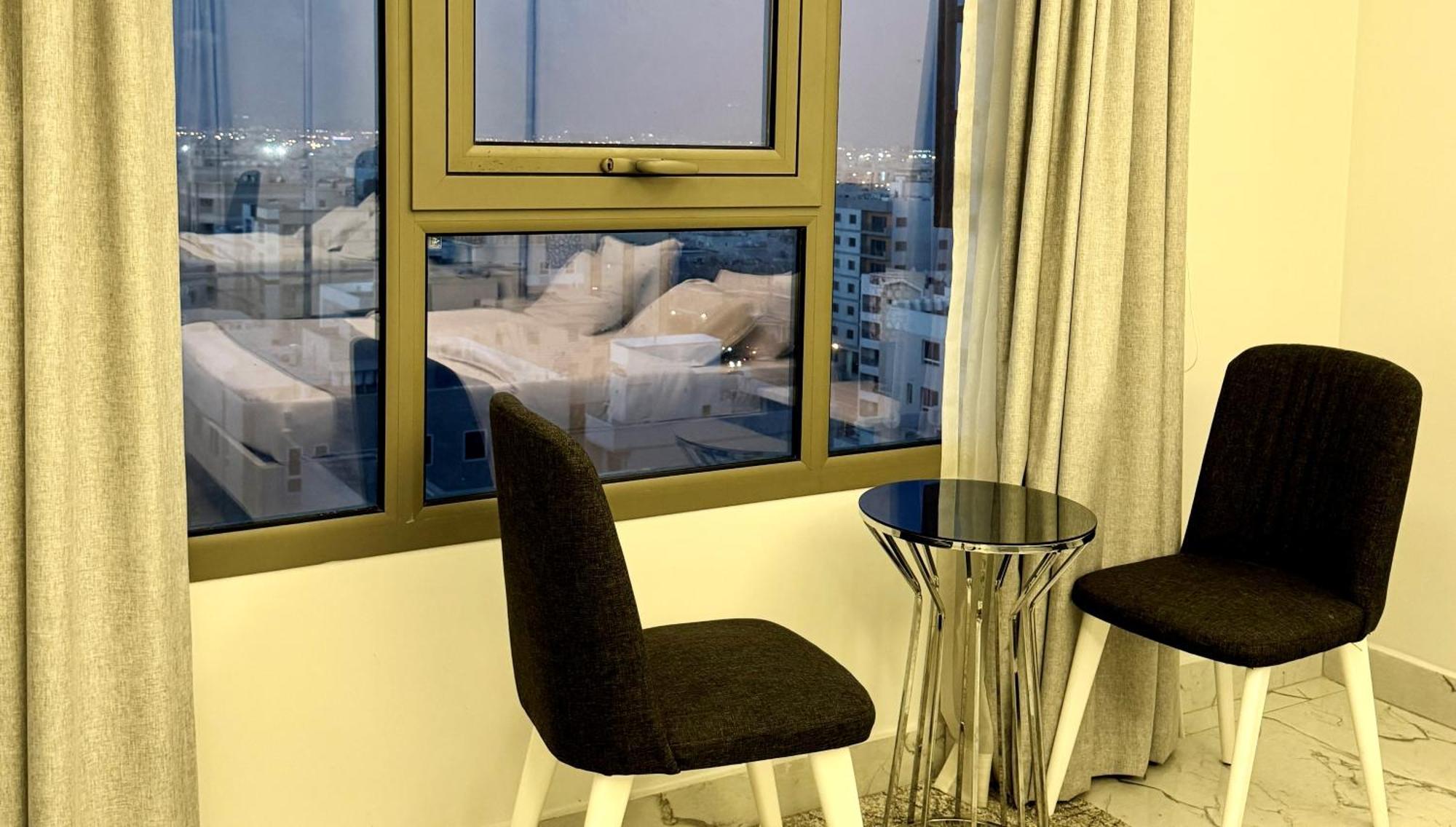 Al Safwa One Apartment Al Hidd Ngoại thất bức ảnh