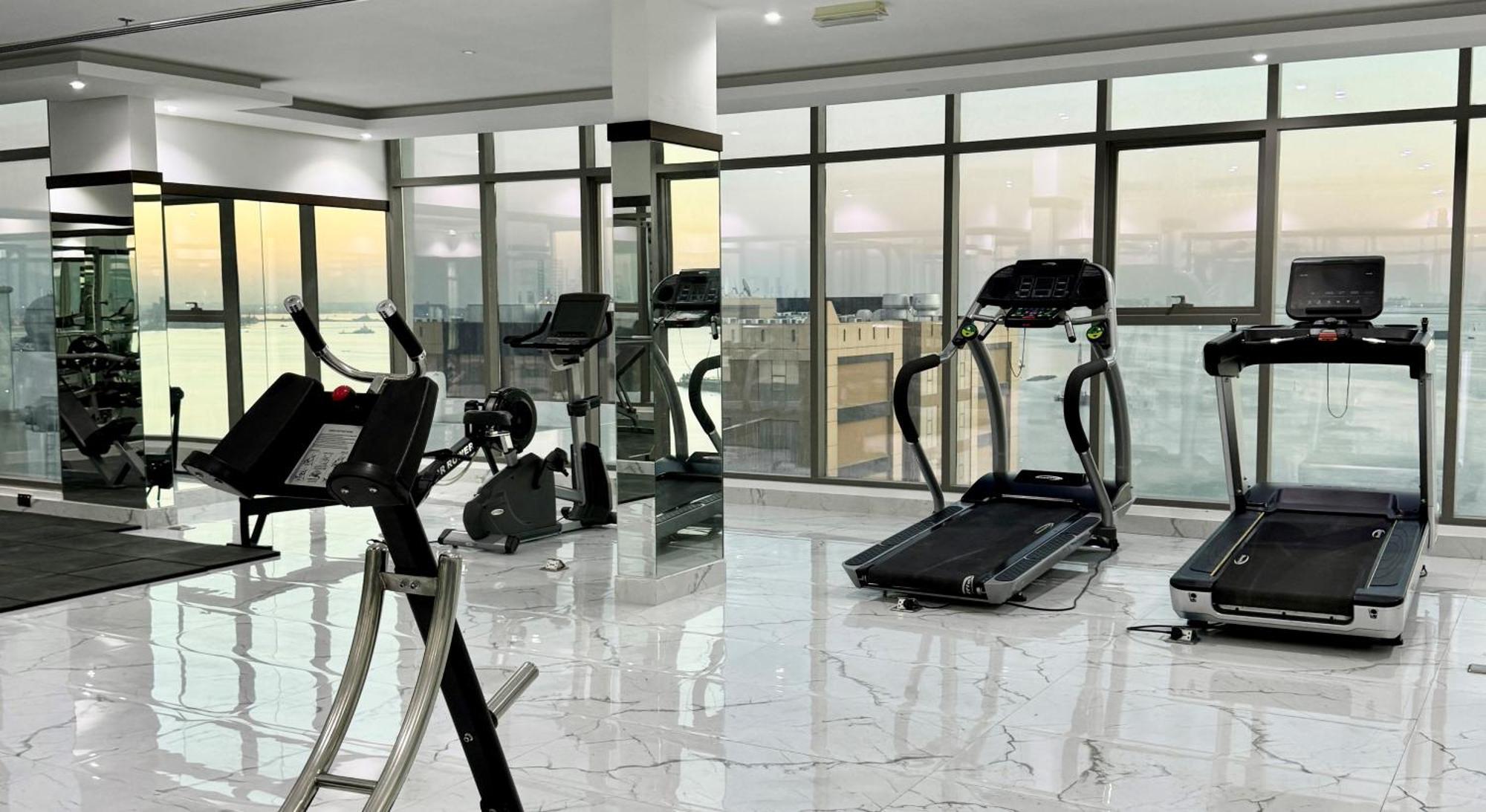 Al Safwa One Apartment Al Hidd Ngoại thất bức ảnh