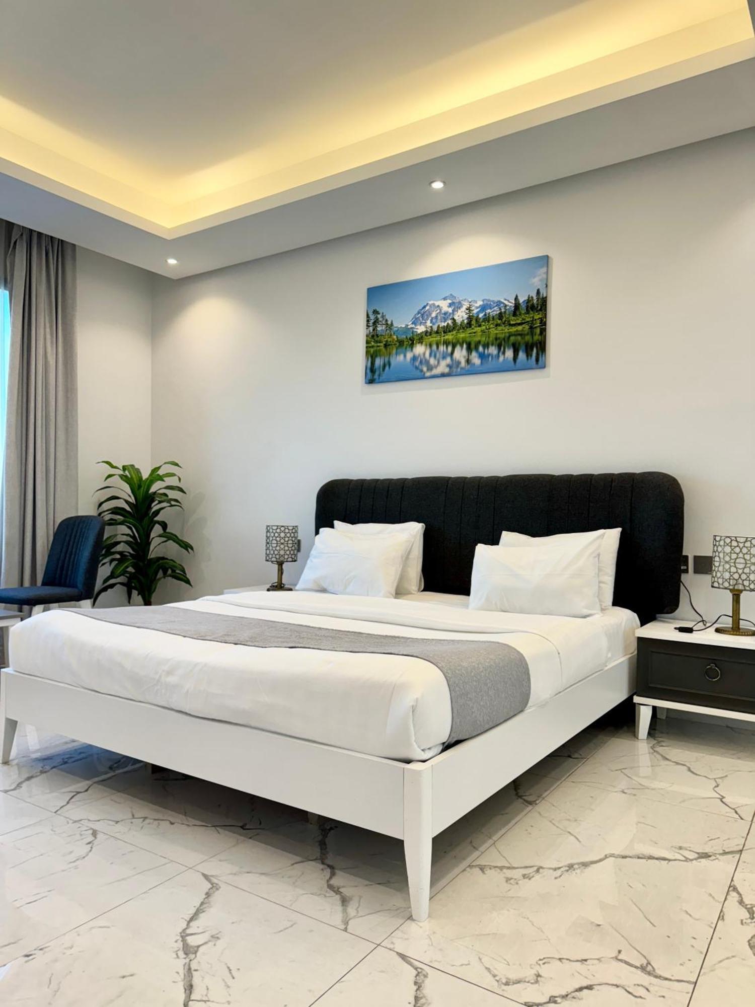 Al Safwa One Apartment Al Hidd Ngoại thất bức ảnh