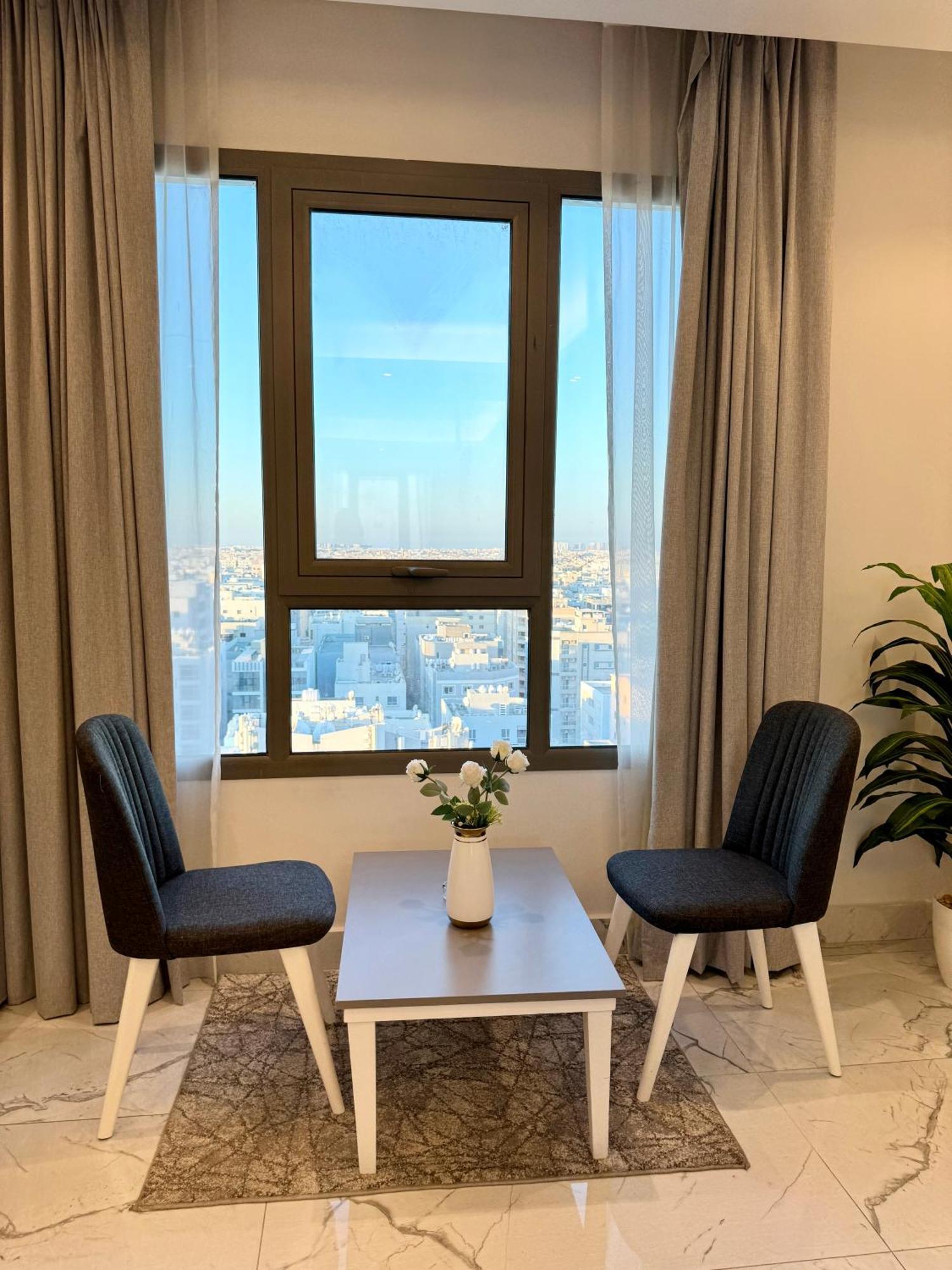 Al Safwa One Apartment Al Hidd Ngoại thất bức ảnh